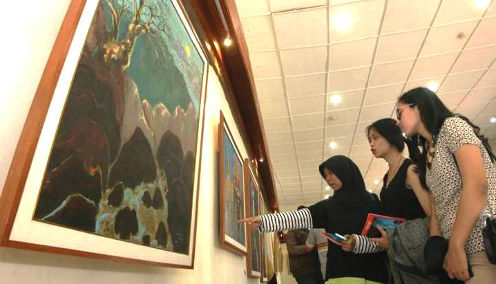 PAMERAN-LUKISAN-NANA-BANNA