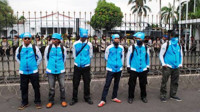 Gubernur Jabar Akan Teruskan Aspirasi Penolakan UMK