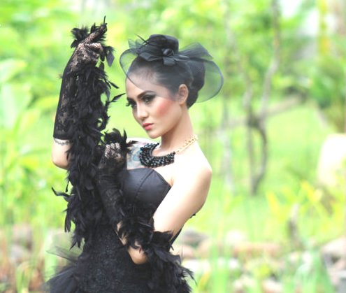 Bee Talk dan Hunt Bandung