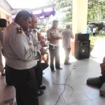 Bertampang Preman pun Tak Malu Meratap