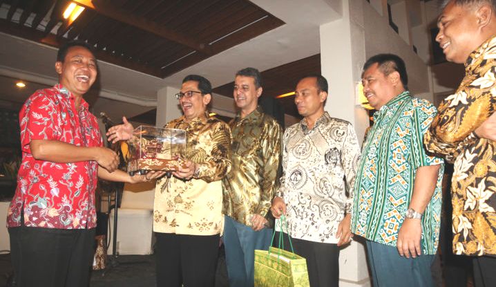 Kacab Bandung Jahit Baju Pemberian 10 Tahun Lalu BPJS TK