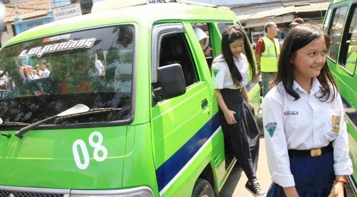 Angkot 08 Mulai Beroperasi Launching Angkot 08