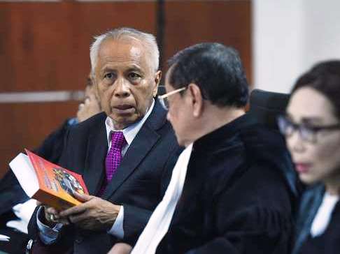 Sadapan Diputar, Kaligis Masih Berkilah Sadapan Diputar, Kaligis Masih Berkilah