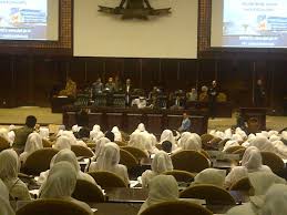 Sindir Gaya ABG yang Salah Arah