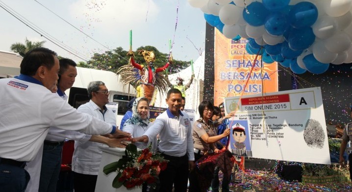 Polri Luncurkan SIM Online SIM Online