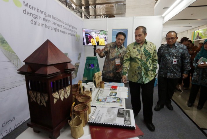 Awasi Oknum Pemda Yang Usulkan Desa Baru otonomi daerah