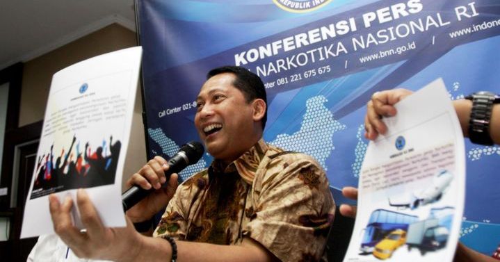 Pilot Nge-fly saat Terbang PILOT-NYABU