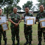 Para pemenang Lomba Tembak Pistol