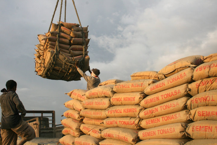 Penjualan semen dalam negeri