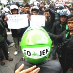pada 10 September 2022 nanti tarif ojol dan angkutan umum resmi naik. Kenaikan tarif ojek online atau ojol berlaku pukul 00.00 WIB hari Sabtu.