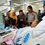 Mensos dan Kapolri Jenguk ke Rumah Sakit