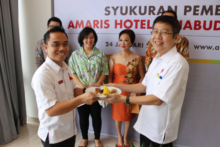 Tawarkan View Indah Kota Bandung Tumpeng