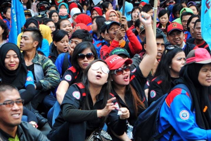 UMK 2017 Diharapkan Tak Bergejolak UMK 2017 Diharapkan Tak Bergejolak