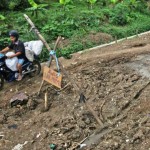Desak Pemkab Lakukan Pengaspalan _Jalan Rusak Kabupaen Bandung