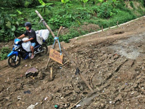 _Jalan Rusak Kabupaen Bandung