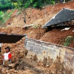 Seorang Tewas, Saung Hancur