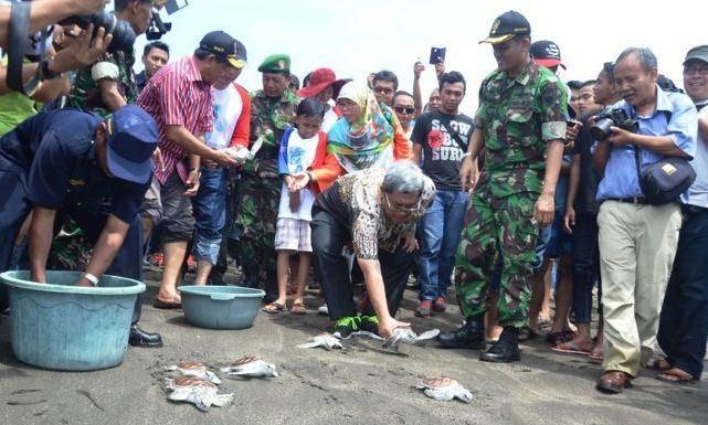 Lakukan Penataan Pangandaran Aher