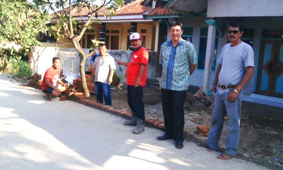 RW 13 Desa Rancamanyar Berhasil Lebarkan Jalan RW 13 Desa Rancamanyar Berhasil Lebarkan Jalan