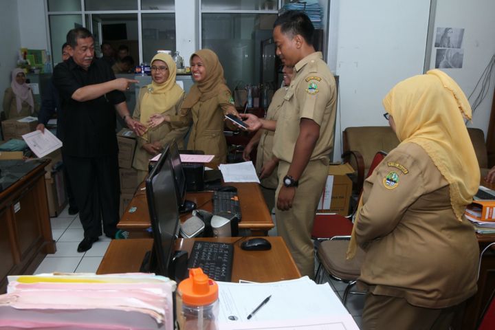 PNS Jangan Buta Teknologi Wagub Sidak ke OPD Prov Jabar