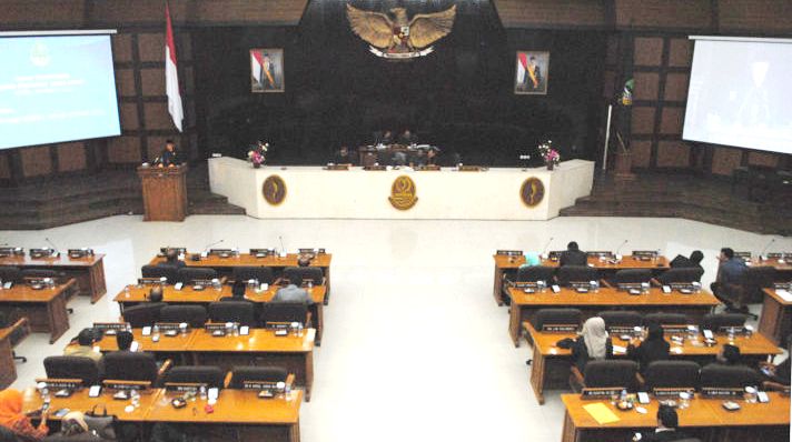 Hasil Kesepakatan, Lakukan Rotasi DPRD