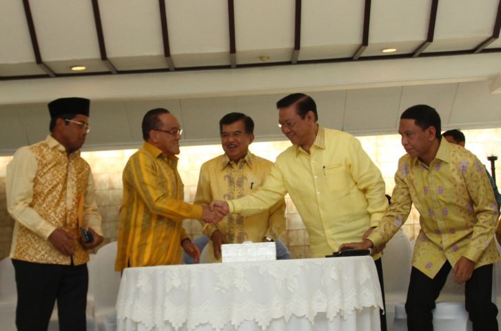 Pemerintah Salahgunakan Kekuasaan Pemerintah Salahgunakan Kekuasaan