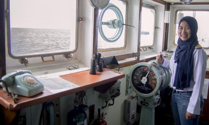 Agustin Nurul Fitriyah, Satu - satunya Nakhoda Perempuan Kapal Tanker Pertamina Agustin Nurul Fitriyah