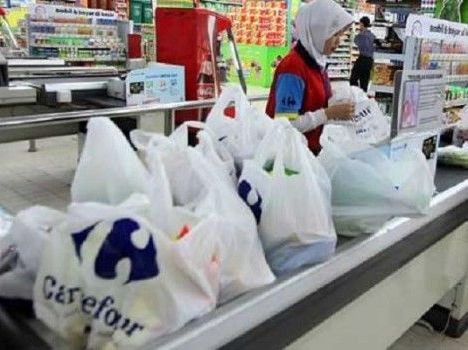 Bayar Rp 500, Konsumen Tanggung Beban Penggunaan Kantong Plastik Bayar Rp 500, Konsumen Tanggung Beban Penggunaan Kantong Plastik