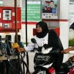 Harga BBM Ikuti Minyak Dunia , Bensin Rp 4.800, Solar Rp 3.150