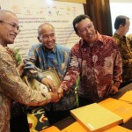 Penandatngan MOU PT POS Indonesia