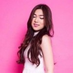 Isyana Sarasvati : Minimalis Itu Nyaman Isyana Sarasvati