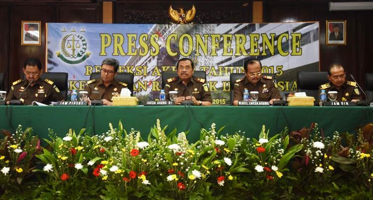 HT Anggap Jaksa Salah Persepsi JUMPA PERS