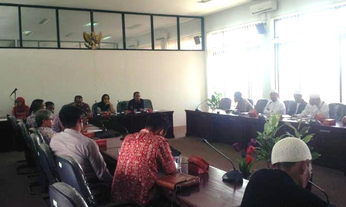 Belum Ada Implementasi Perda , DPW FPI Bandung Barat Ancam Tertibkan Miras dan Prostitusi FPI
