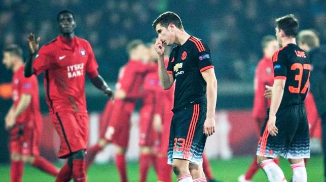 Menang atau Makin Tenggelam Menang atau Makin Tenggelam