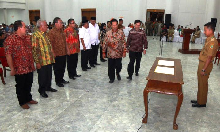Pelantikan Enam Bupati walikota Jabar