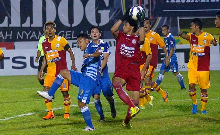 Persib Samsul Arif V