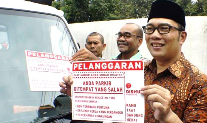Parkir Sembarangan, Dishub Bakal Tempel Stiker Khusus Dishub Bakal Tempel Stiker Khusus Bagi Kendaraan Pelanggar