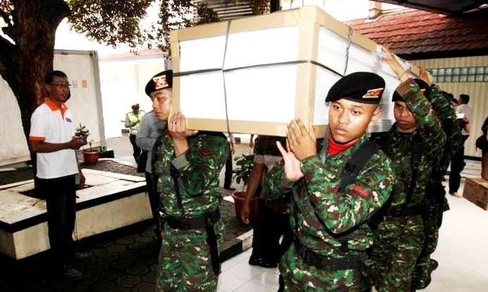 Jatuhnya Heli Akibat Campur Tangan Santoso cs Kecil Jatuhnya Heli Akibat Campur Tangan Santoso cs Kecil