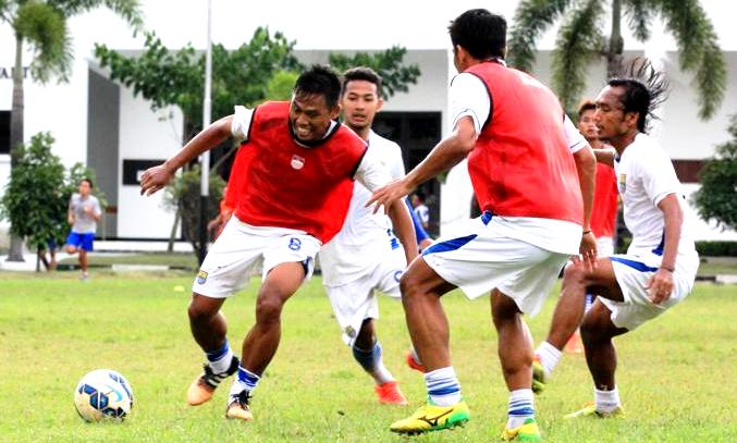 Latihan Persib