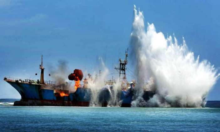 peledakan kapal viking