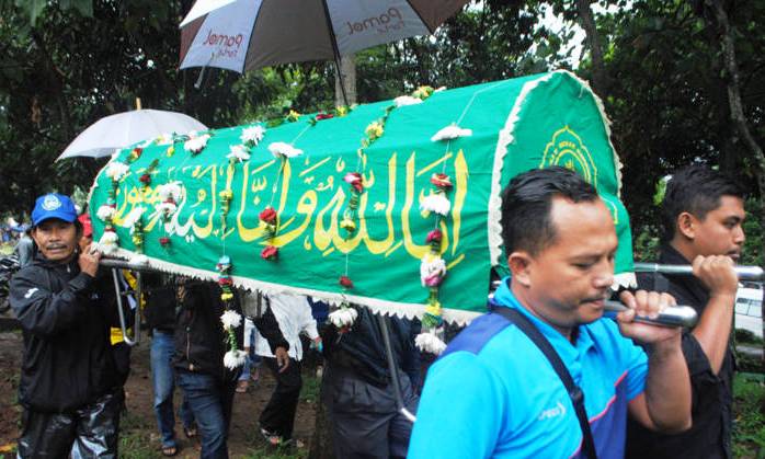 Pemakaman Risnandar -