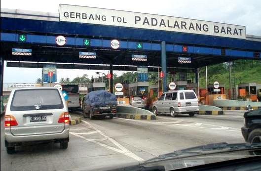 Pemindahan Gerbang Tol Padalarang Langsung Dibahas
