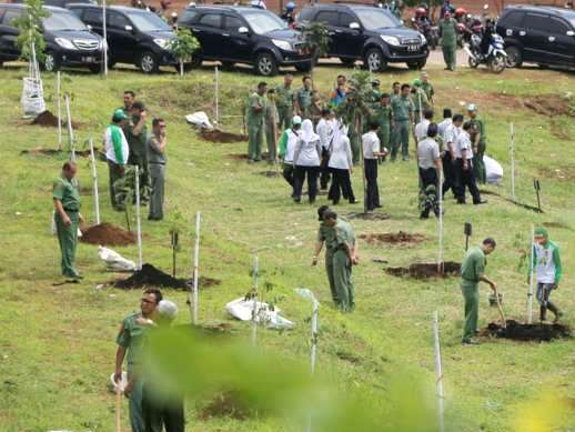 Penanaman Pohon Kawasan Pemda KBB