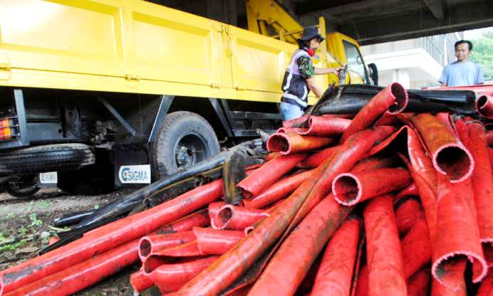 Sampah Gulungan Kabel bdg