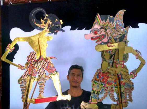 Seniman Wayang Kulit Langganan Para Dalang Kondang Seniman Wayang Kulit