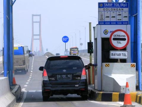 Tarif Tol Suramadu Turun Mulai Besok Tarif-Tol-Suramadu-Turun
