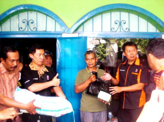 aktivis peduli banjir