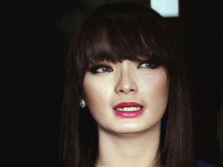 Hina Lambang Negara, Zaskia Gotik Minta Maaf Zaskia Gotik