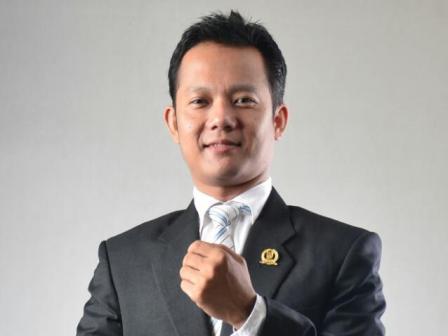 Ade Fahroroji
