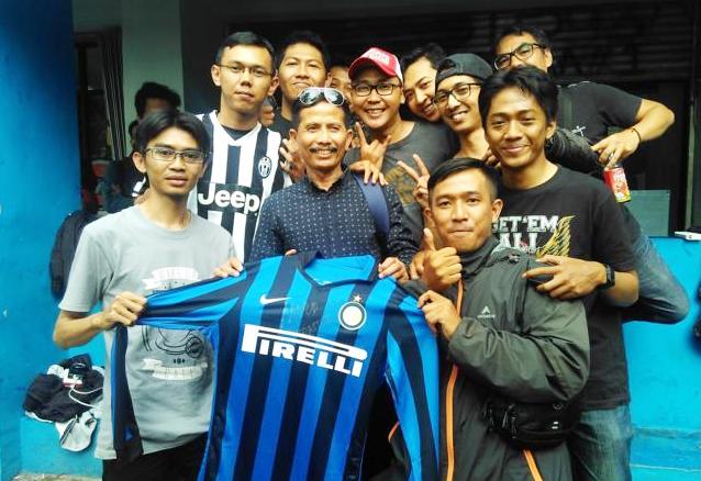 Djanur lelang baju inter