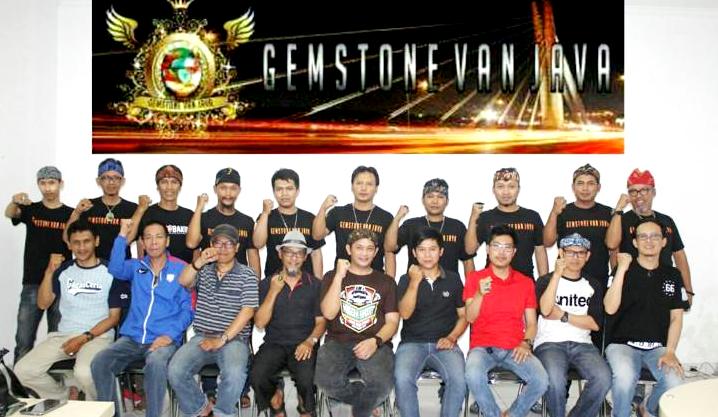 Gemstone Van Java